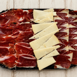 Coffret charcuterie ibérique tranchée.png